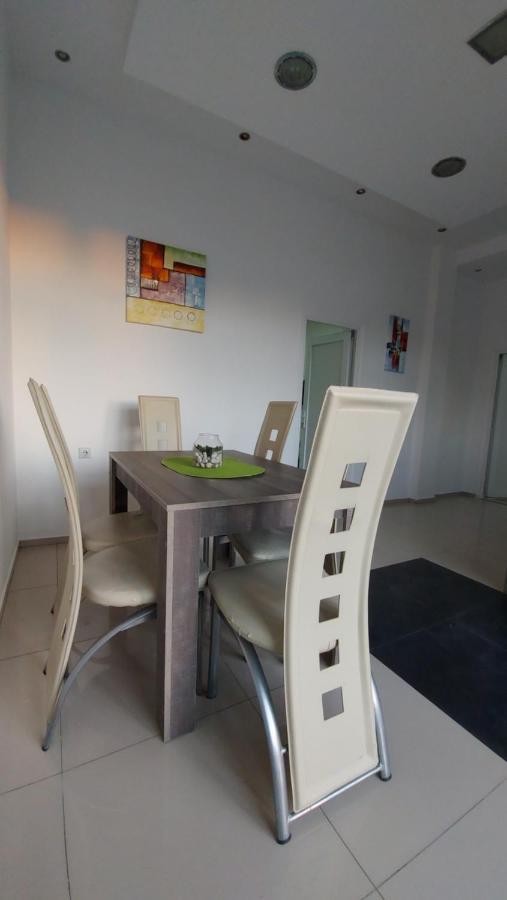 Apartman Mladenovic Διαμέρισμα Zaječar Εξωτερικό φωτογραφία
